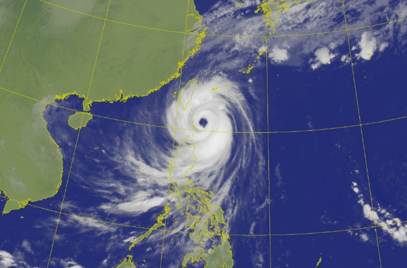 康妮整合的比预期要顺利许多,原先预估抵台时强度会在中台上限,却仅花18小时就变强台,且暴风圈也比预期大。 康妮整合的比预期要顺利许多,原先预估抵台时强度会在中台上限,却仅花18小时就变强台,且暴风圈也比预期大。