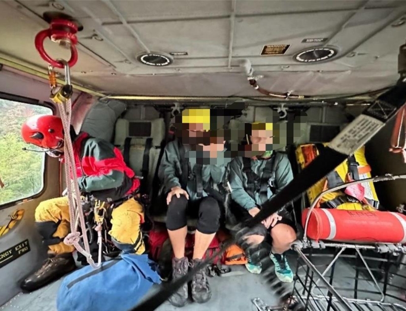 捷克夫妇今天获救 捷克夫妇今天获救