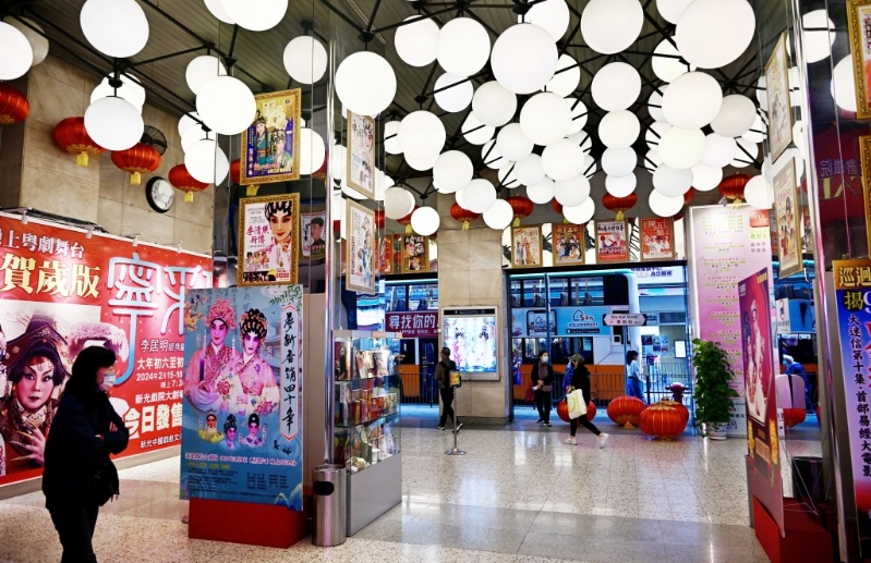 80年代几乎每天都有表演 80年代几乎每天都有表演