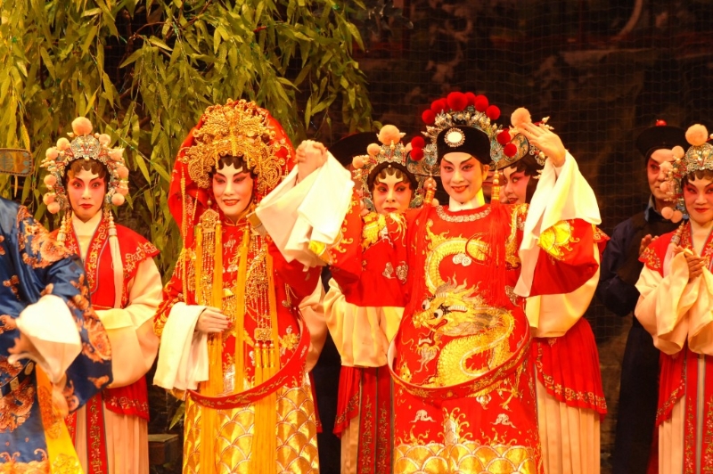 陈宝珠(左四) 陈宝珠(左四)