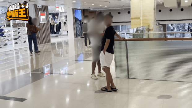 13岁少女吸“太空油”后被性侵 13岁少女吸“太空油”后被性侵