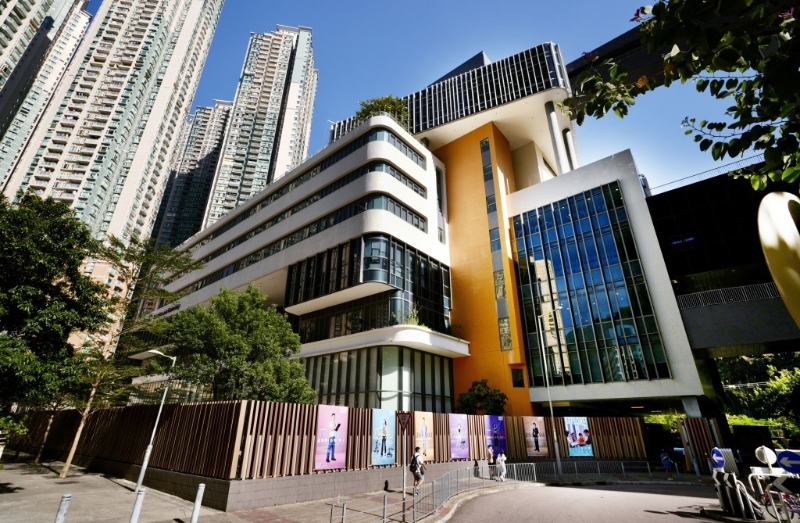 署理校长卢铁荣昨表示,方大成为应科大后,预期每年收生人数有10%增长,即增加约500至600人。 署理校长卢铁荣昨表示,方大成为应科大后,预期每年收生人数有10%增长,即增加约500至600人。