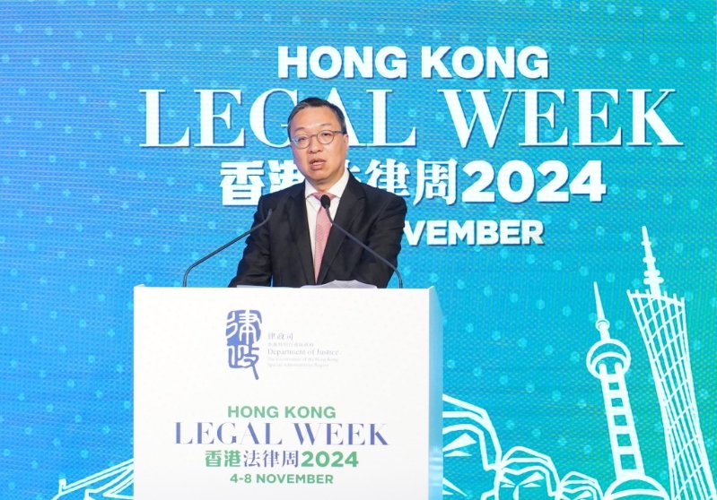 林定国表示香港拥有完善的法律建立协调的文化。 林定国表示香港拥有完善的法律建立协调的文化。