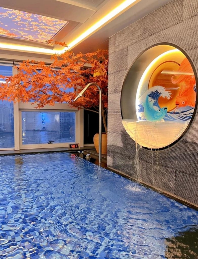 疑似该名港人光顾的深圳水疗中心,设有浸浴设施,环境不俗 疑似该名港人光顾的深圳水疗中心,设有浸浴设施,环境不俗