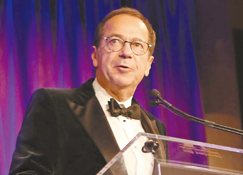 对冲基金经理保尔森放弃角逐财政部长。 对冲基金经理保尔森放弃角逐财政部长。