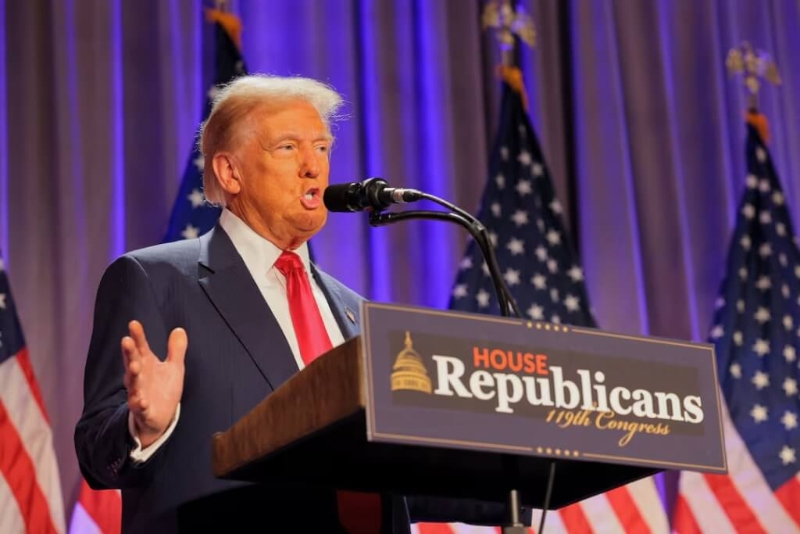 美国总统当选人特朗普13日在国会山庄发表谈话。路透社 美国总统当选人特朗普13日在国会山庄发表谈话。路透社