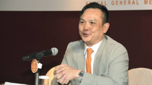 耀才行政总裁许绎彬 耀才行政总裁许绎彬