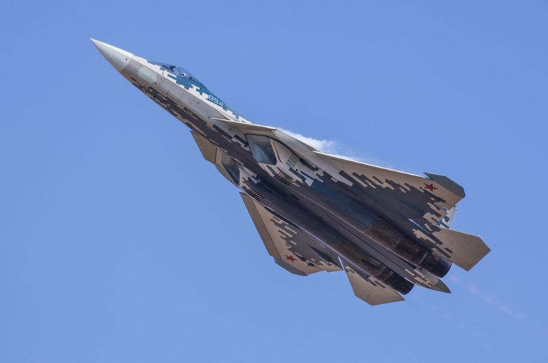 苏-57首次参加珠海航展,在航展上进行高难度机动表演,令许多前往参观的民众大开眼界。(图/ 苏-57首次参加珠海航展,在航展上进行高难度机动表演,令许多前往参观的民众大开眼界。(图/