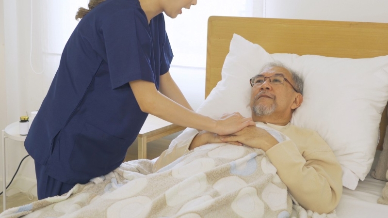 长者常卧床易患压疮严重恐流脓 长者常卧床易患压疮严重恐流脓