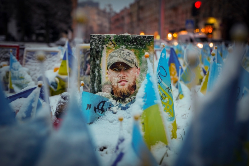 乌克兰智库指出,若美国在特朗普政府下撤回军事援助,乌克兰可能在数月内对俄罗斯投下核弹。 乌克兰智库指出,若美国在特朗普政府下撤回军事援助,乌克兰可能在数月内对俄罗斯投下核弹。