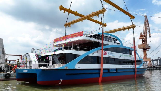 新渡轮首艘电动渡轮今年9月初已在南沙下水。受访者供图 新渡轮首艘电动渡轮今年9月初已在南沙下水。受访者供图