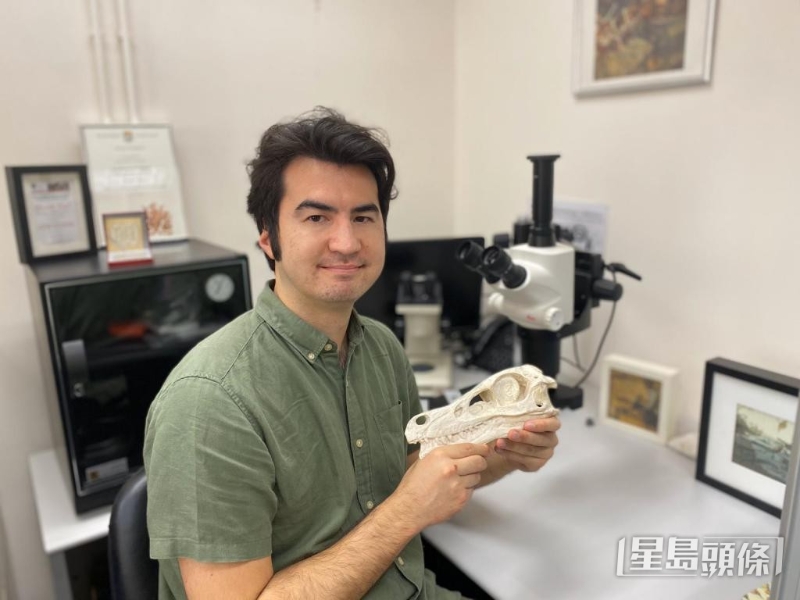 中大生命科学学院助理教授文嘉棋指,香港的研究团队有丰富且扎实的经验。 中大生命科学学院助理教授文嘉棋指,香港的研究团队有丰富且扎实的经验。