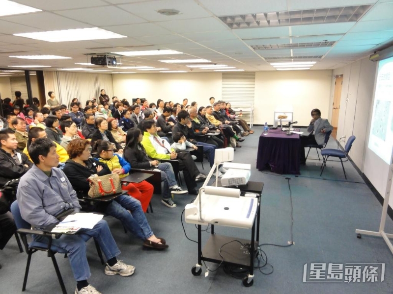 龙德骏恒常举办教育讲座和工作坊,并协助筹备展览。 龙德骏恒常举办教育讲座和工作坊,并协助筹备展览。