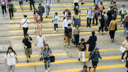 10月强积金市场总资产下跌2.6%至1.29万亿元。 10月强积金市场总资产下跌2.6%至1.29万亿元。