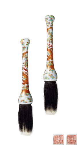 清乾隆御制洋彩描金云龙纹笔一对 清乾隆御制洋彩描金云龙纹笔一对