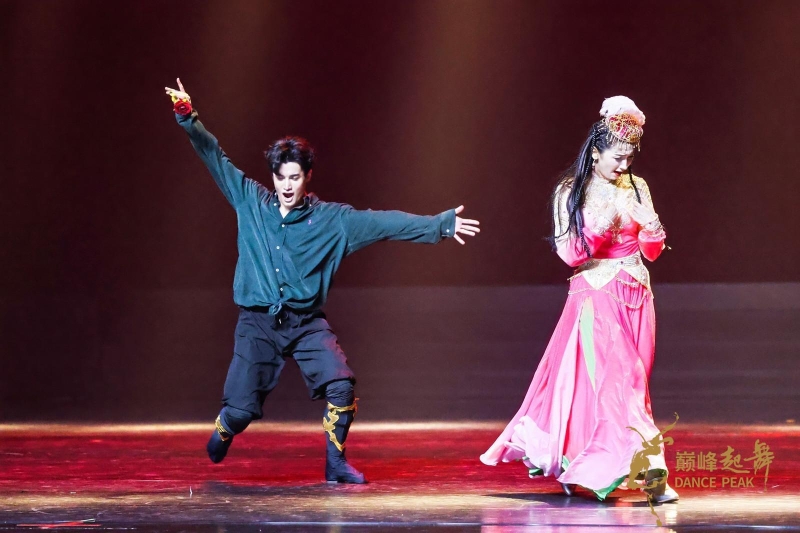 全明星舞蹈GALA 起舞深圳“南山之巅” 全明星舞蹈GALA 起舞深圳“南山之巅”