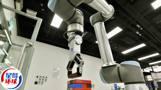 图为理大人工智能机器人实验室。 图为理大人工智能机器人实验室。