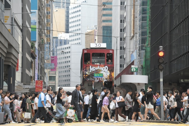 取消强积金对冲安排将于明年5月1日实施,政府为此推出资助计划。资料图片 取消强积金对冲安排将于明年5月1日实施,政府为此推出资助计划。资料图片