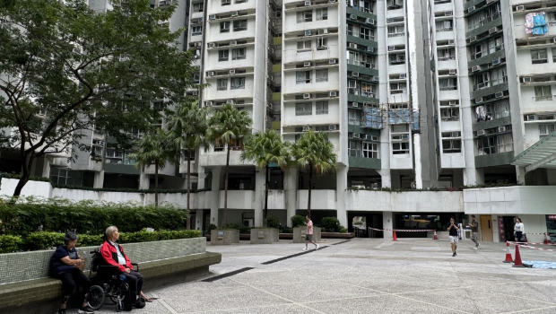 部分私楼无长者友善设计,幸福感差过公屋。资料图片 部分私楼无长者友善设计,幸福感差过公屋。资料图片