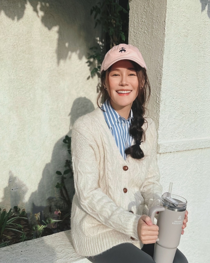 准妈妈黄翠如公布喜讯后贴上近照。 准妈妈黄翠如公布喜讯后贴上近照。