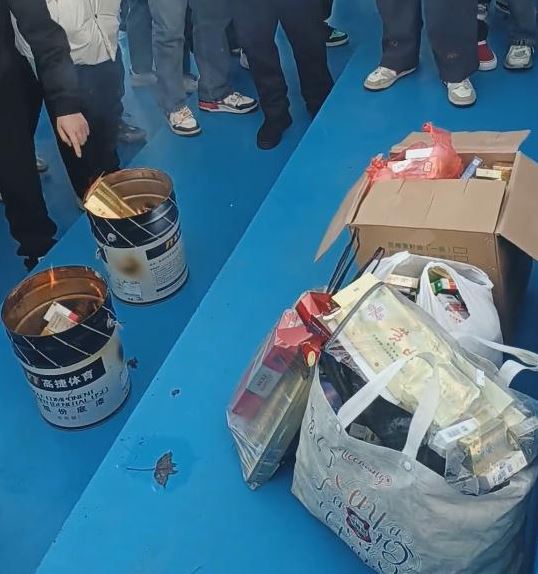 焚毁香烟 焚毁香烟