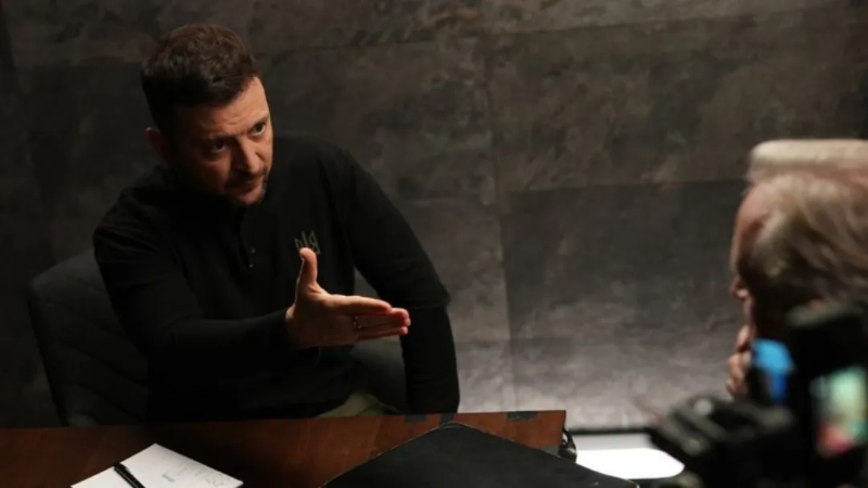 泽连斯基接受天空新闻网记者斯图尔特·拉姆齐采访 泽连斯基接受天空新闻网记者斯图尔特·拉姆齐采访