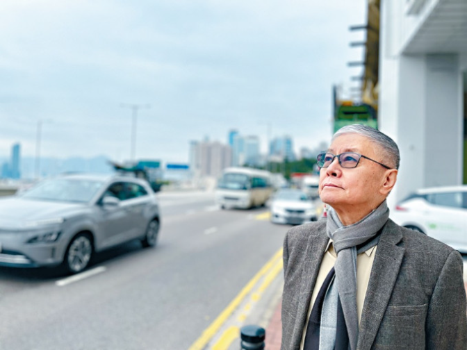 粤剧名伶阮兆辉钟情南音,多年来为推广粤剧和南音而努力。 粤剧名伶阮兆辉钟情南音,多年来为推广粤剧和南音而努力。