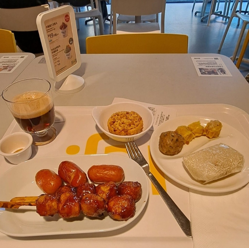 相当丰富 (图片来源：香港茶餐厅及美食关注组@Facebook)