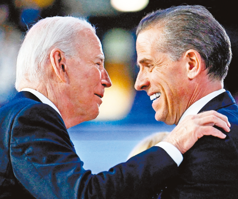 拜登与儿子亨特。 拜登与儿子亨特。