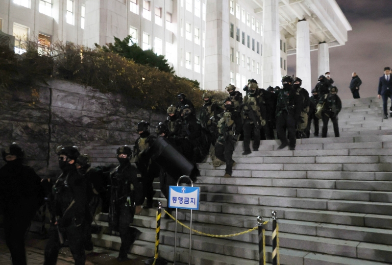 “戒严司令”韩国陆军参谋长请辞，谁命部队进国会？2人给答案 | 星岛环球网