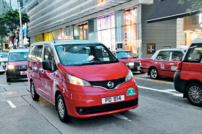 陈美宝称,以革新求变精神推动的士业改革。 陈美宝称,以革新求变精神推动的士业改革。