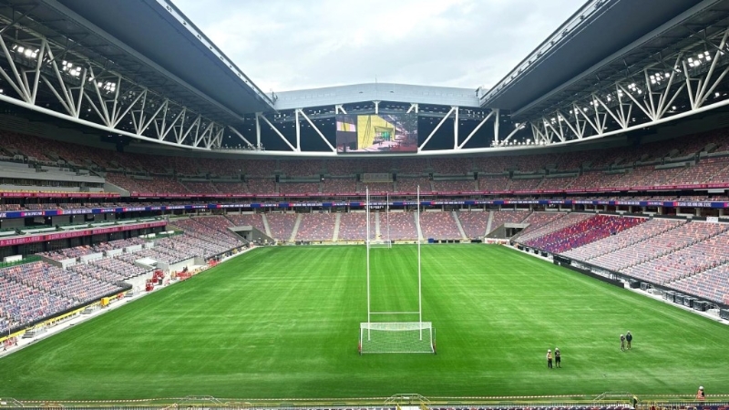 可伸缩的大型天幕可以打开或关闭。 启德体育园图片 可伸缩的大型天幕可以打开或关闭。 启德体育园图片