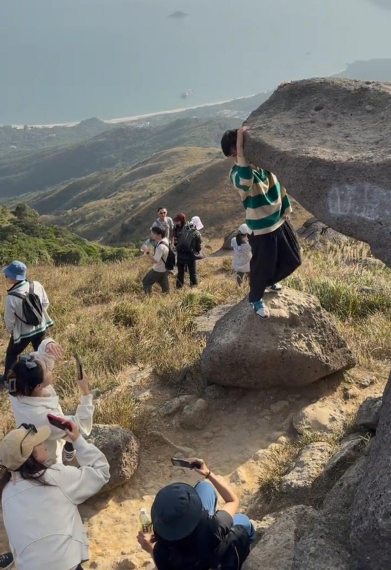 只为了拍到一张“人生照片” 只为了拍到一张“人生照片”