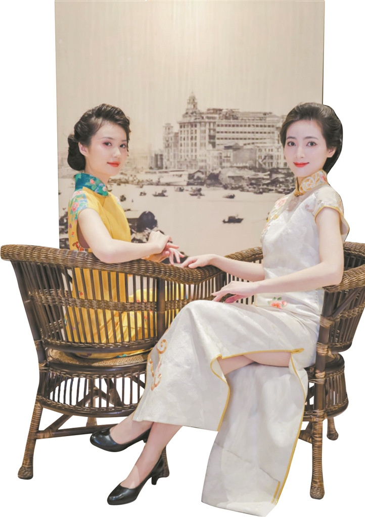 清末民初, “食在广州”美名远扬,这张照片还原了当时粤菜深受食客欢迎的场景。 清末民初, “食在广州”美名远扬,这张照片还原了当时粤菜深受食客欢迎的场景。