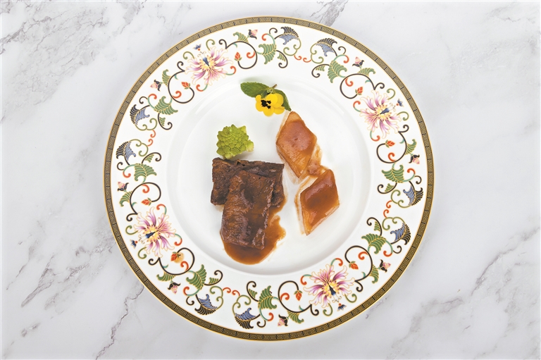 萝卜腩汁牛小排 萝卜腩汁牛小排