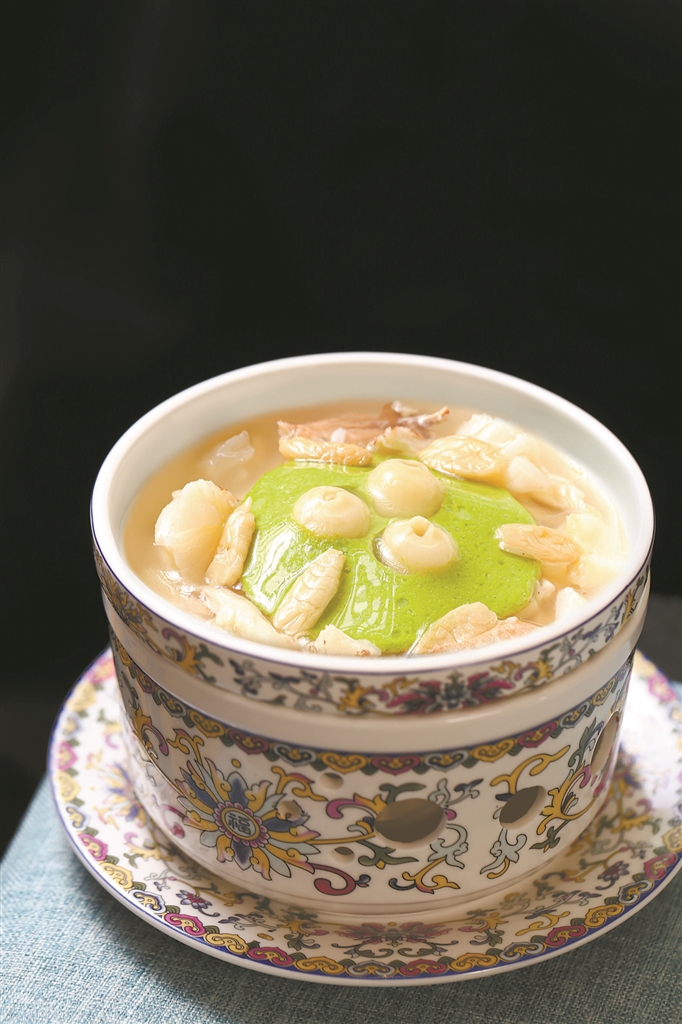 榄仁蟹肉烩鲜莲 榄仁蟹肉烩鲜莲