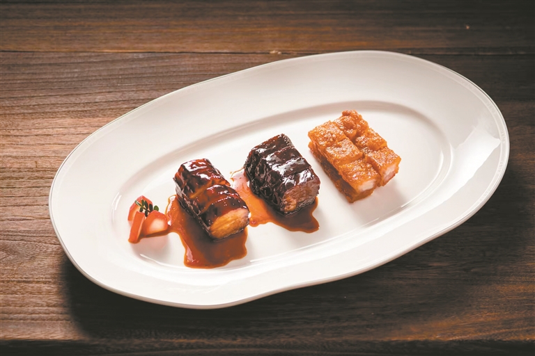 “三代同堂” “三代同堂”