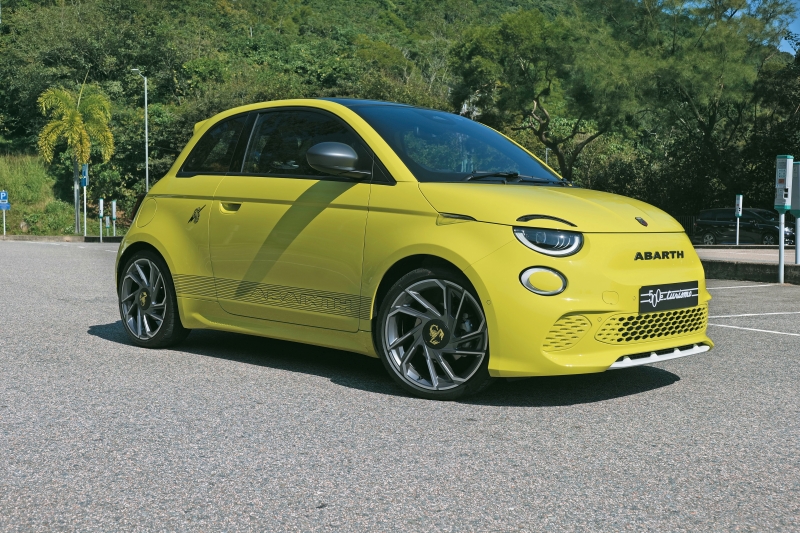 Abarth 500e电动车“一换一”早鸟优惠价HK$399,800起，首批明年第二季交付。