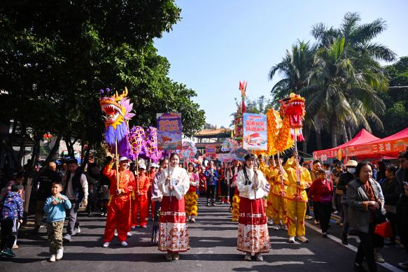 南沙龙穴“三圣公诞”民俗文化节开幕。