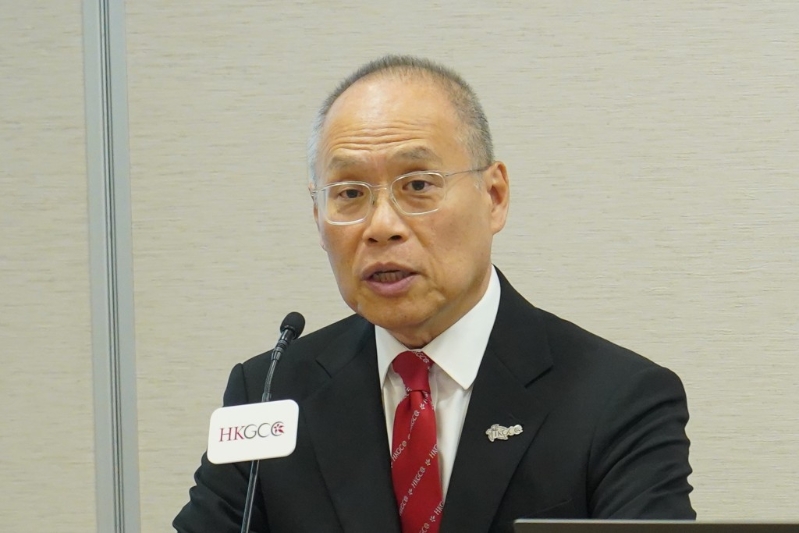 总商会总裁杨伟添指，39.7%企业表示会加薪，仅1.8%受访公司计划减薪。