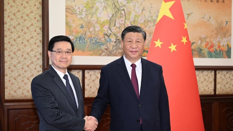 图为李家超2022年在北京向习近平述职。 李家超FB图片 图为李家超2022年在北京向习近平述职。 李家超FB图片