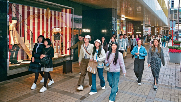 接驳巴士24小时接载旅客 接驳巴士24小时接载旅客