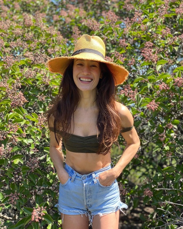 Maggie Q身形越来越瘦,令上围大缩水。 Maggie Q身形越来越瘦,令上围大缩水。