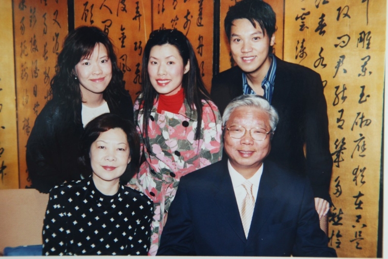 王贤志一家五口全家福。 王贤志一家五口全家福。