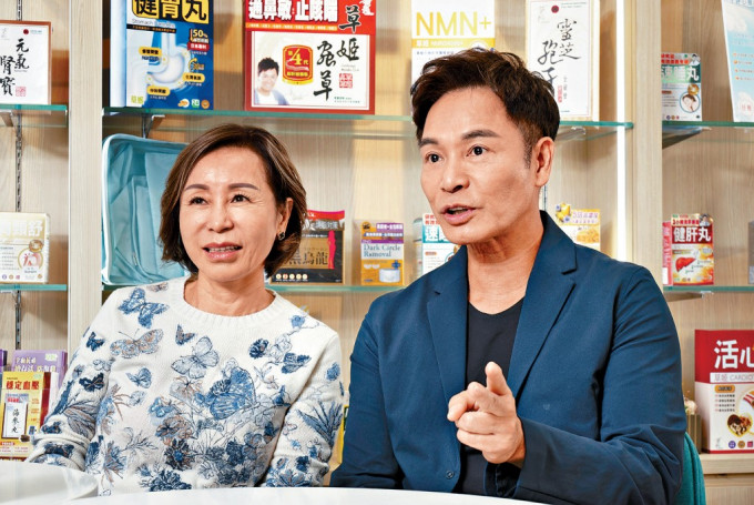 Gammy(左)分享当年与郭晋安(右)构思及创立草姬,过程遇到不少挑战。 Gammy(左)分享当年与郭晋安(右)构思及创立草姬,过程遇到不少挑战。