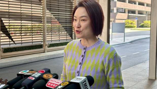 李慧琼赴京出席全国人大常委会会议 李慧琼赴京出席全国人大常委会会议