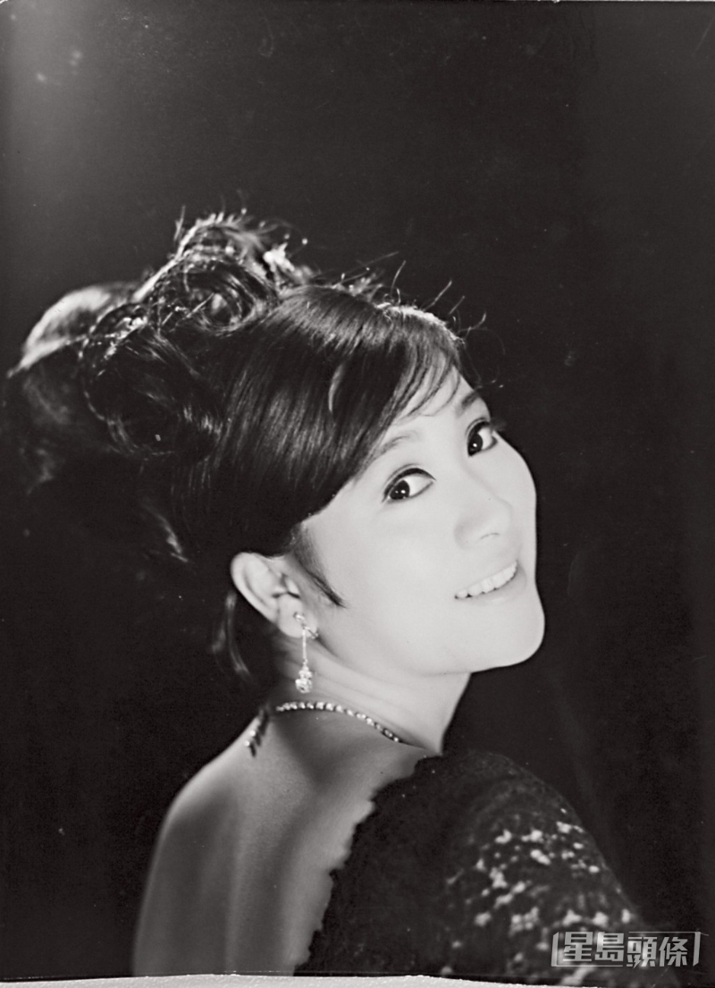 陈宝珠是60年代著名影星，当年凭住标致样貌俘虏不少少男心。