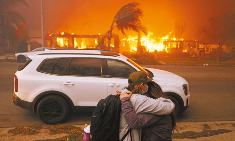洛杉矶山火。 洛杉矶山火。