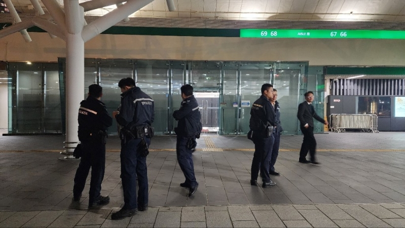 多名警员在场。 多名警员在场。