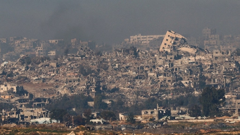 以军轰炸加沙多地造成至少20人死亡。 路透社